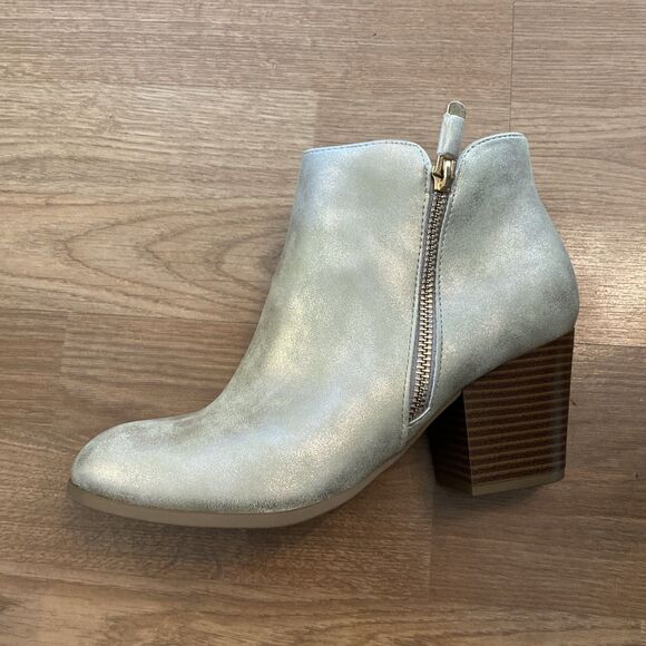 Style & Co Masrinaa Block-Heel Ankle Bootie Distressed Gold Size 7.5W NIB - Picture 9 of 13